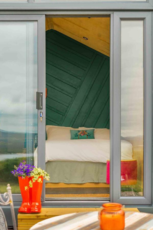 Oaklane Glamping Cabins เคนแมร์ ภายนอก รูปภาพ